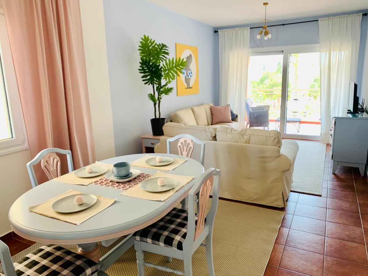 101 Hippo Apartment In Popular Regina Gardens Пафос Екстериор снимка
